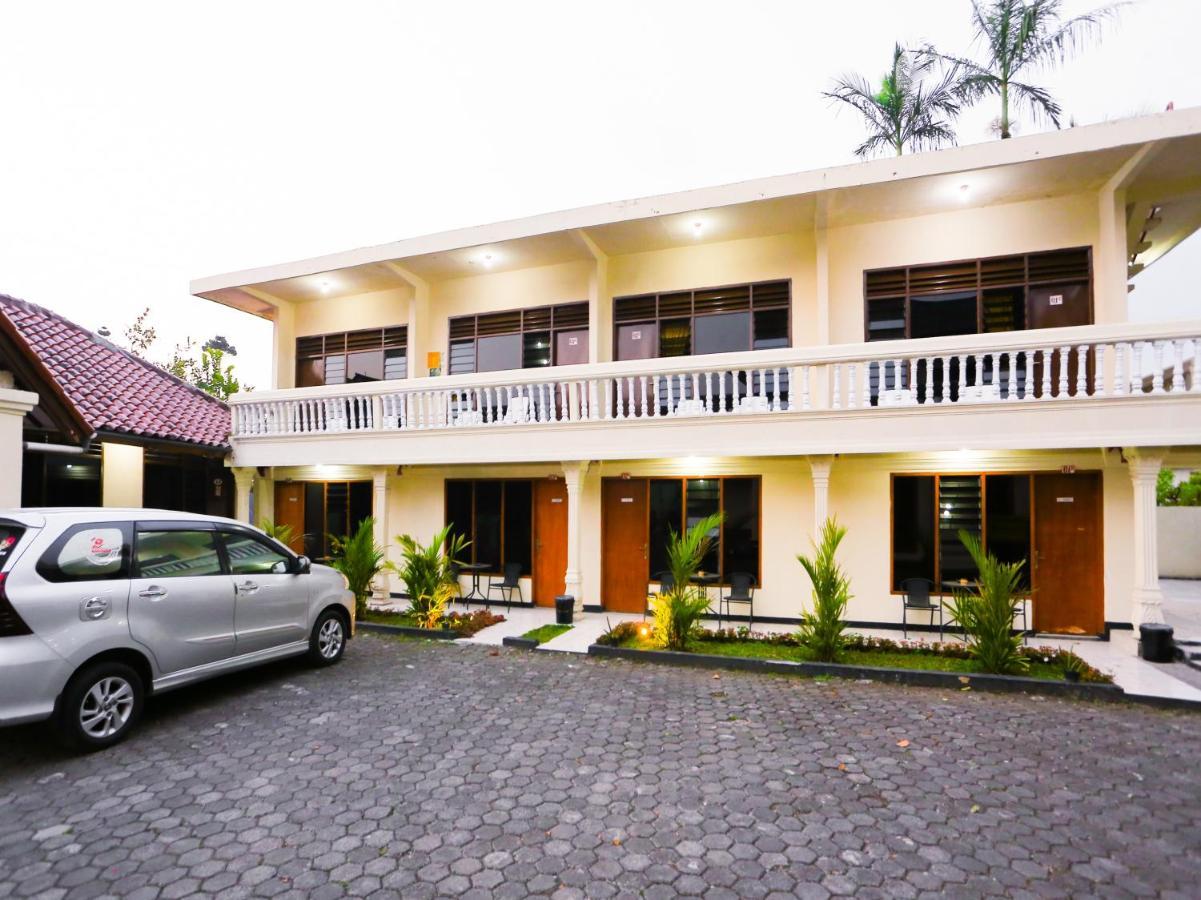 Oyo 93136 Hotel Santo Djaya 2 Bogor Zewnętrze zdjęcie