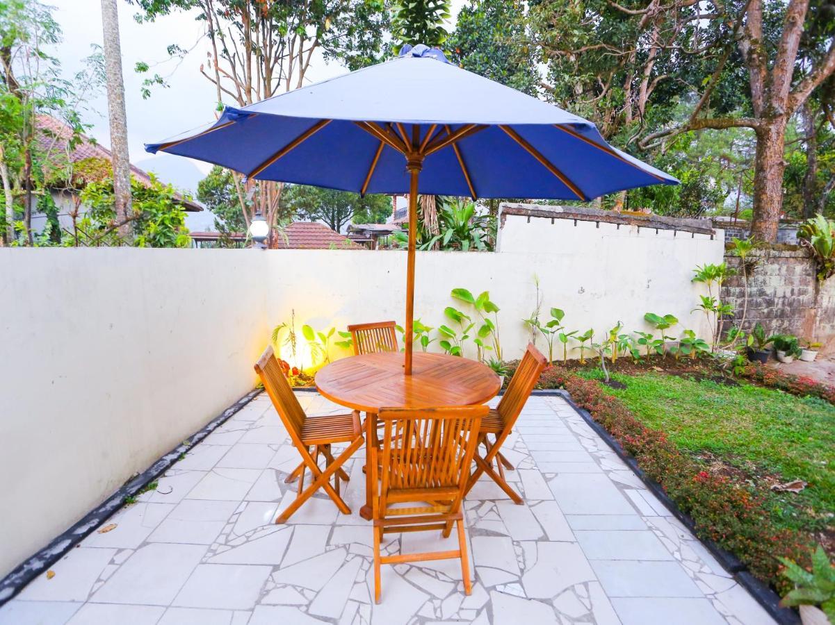 Oyo 93136 Hotel Santo Djaya 2 Bogor Zewnętrze zdjęcie