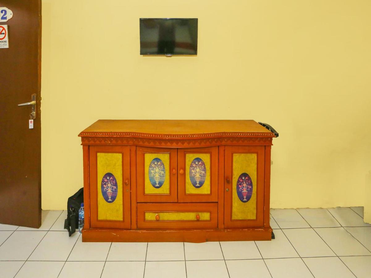 Oyo 93136 Hotel Santo Djaya 2 Bogor Zewnętrze zdjęcie